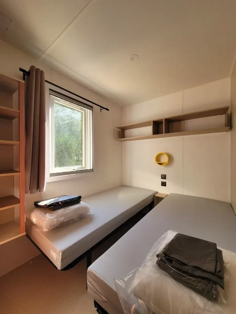 Camping Saint Gabriel : Chambre 2 Mobil Home 3 Chambres