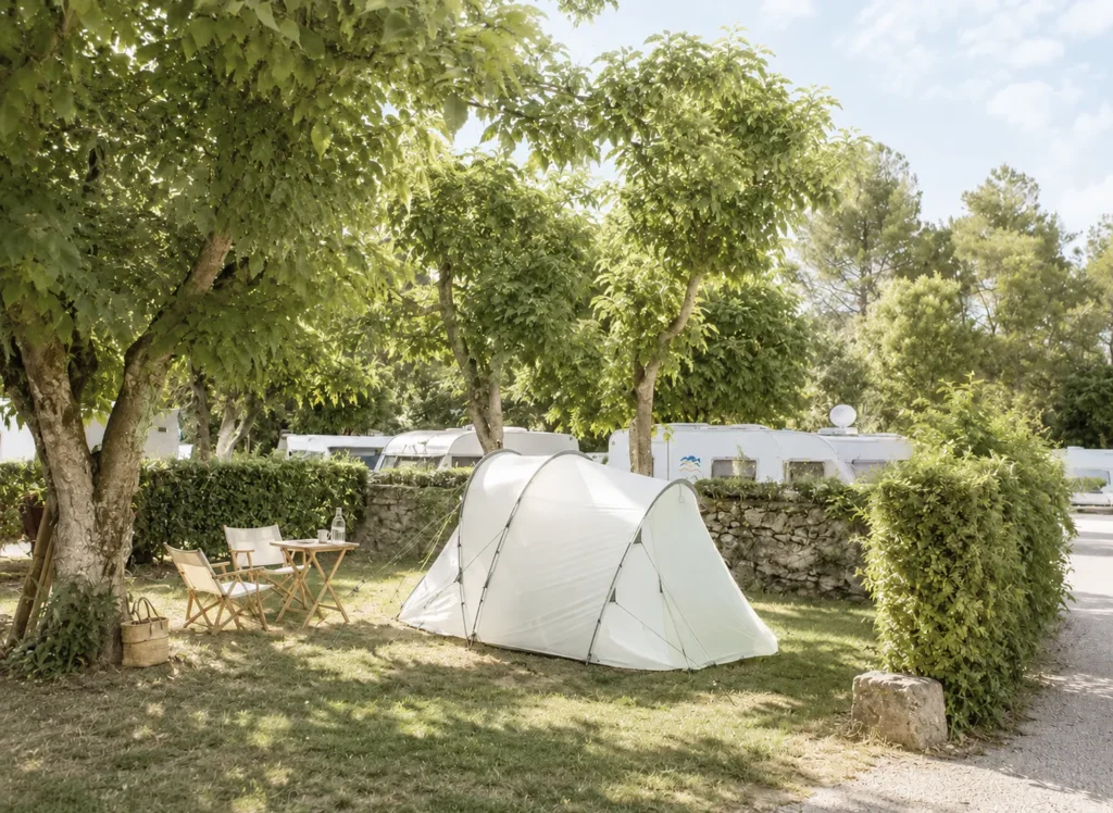 Camping Saint Gabriel : Tente Emplacements Camping Tarascon